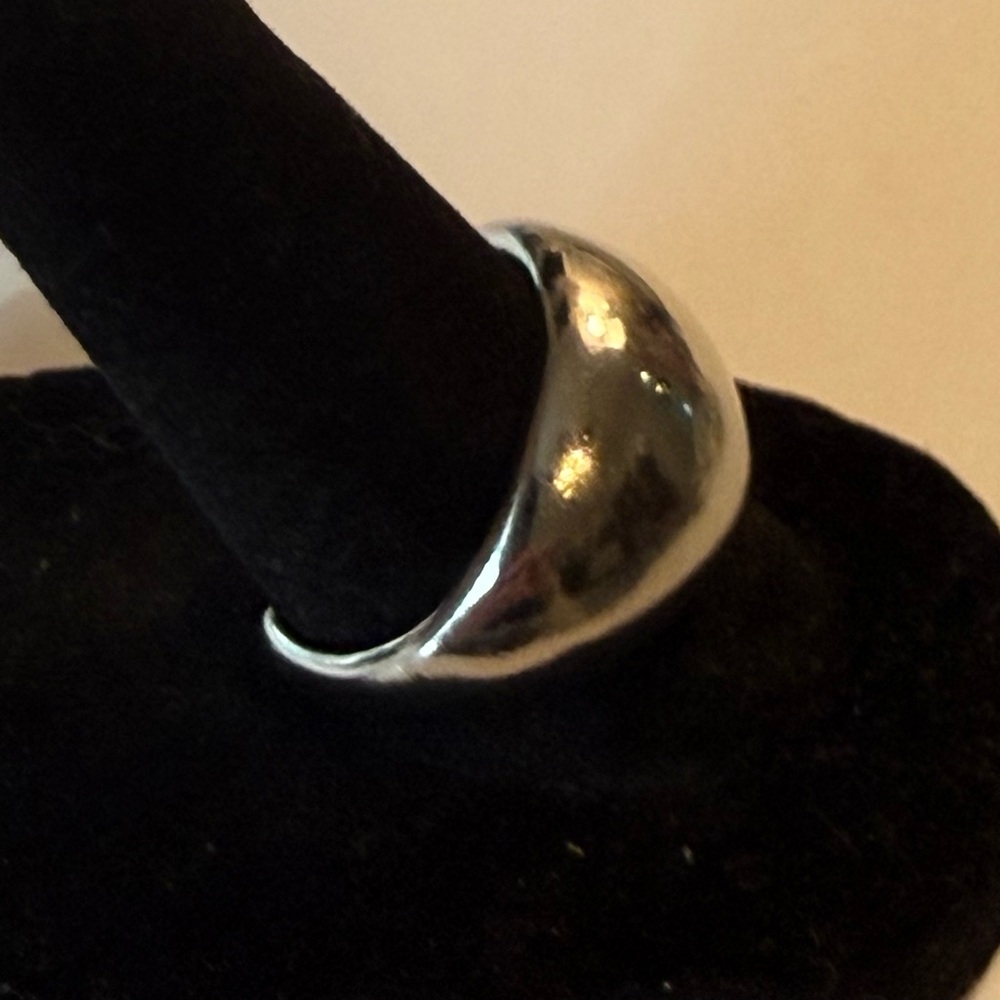 Ring - sz 7.75 adjustable - silver tone dome - New! No flaws. BOGO offer ⬇️ - Picture 6 of 9